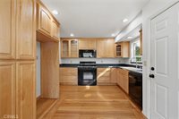 1923 Will Scarlet, Santa Rosa, CA 95405