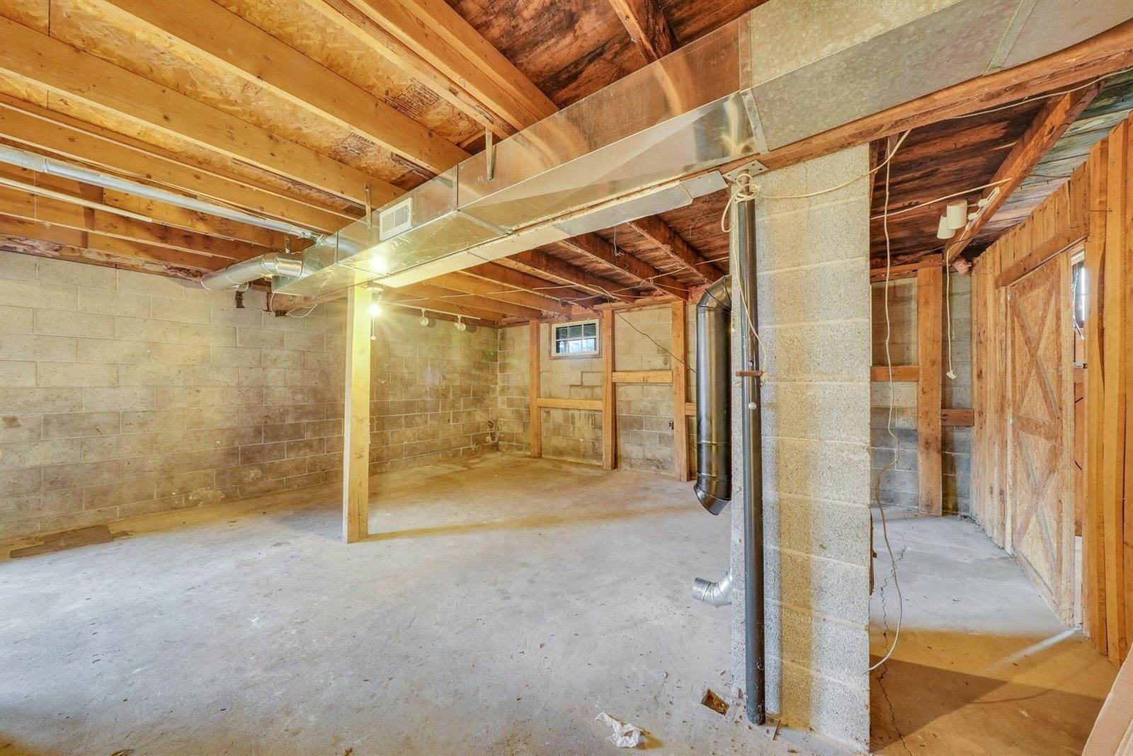 8108 East West Branch Road, Saint Helen, MI 48656