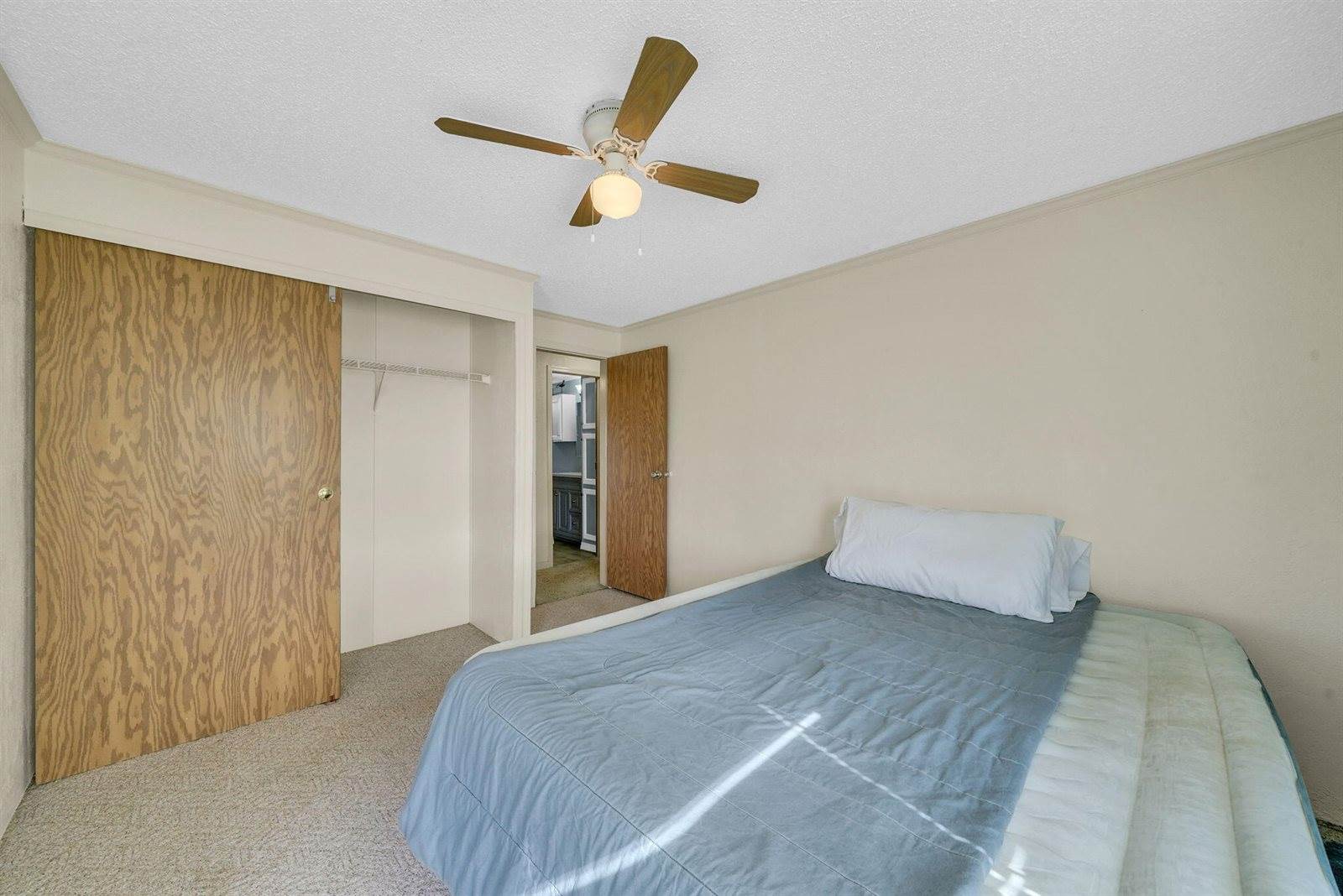 11789 West Shore Drive, Houghton Lake, MI 48629