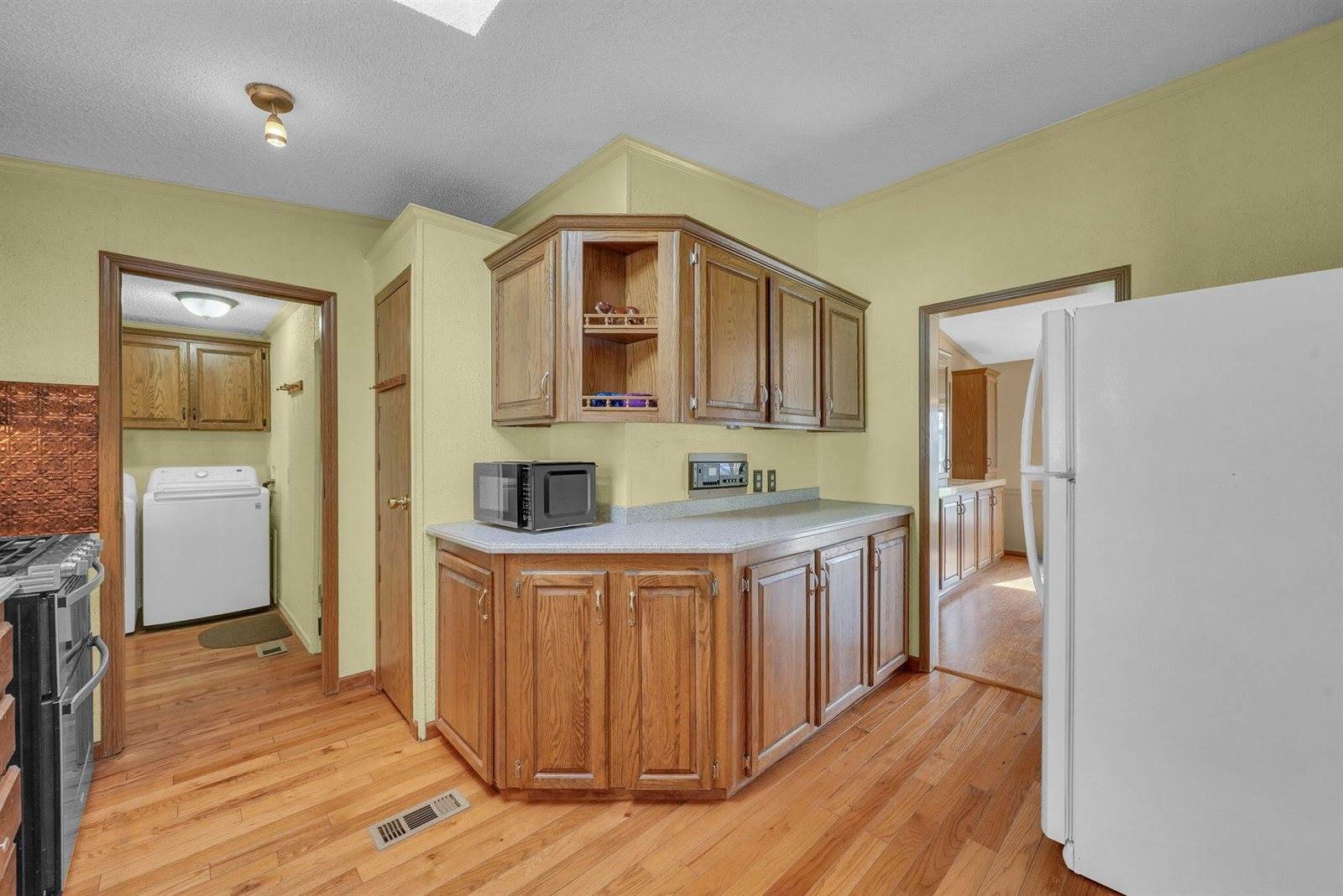 11789 West Shore Drive, Houghton Lake, MI 48629