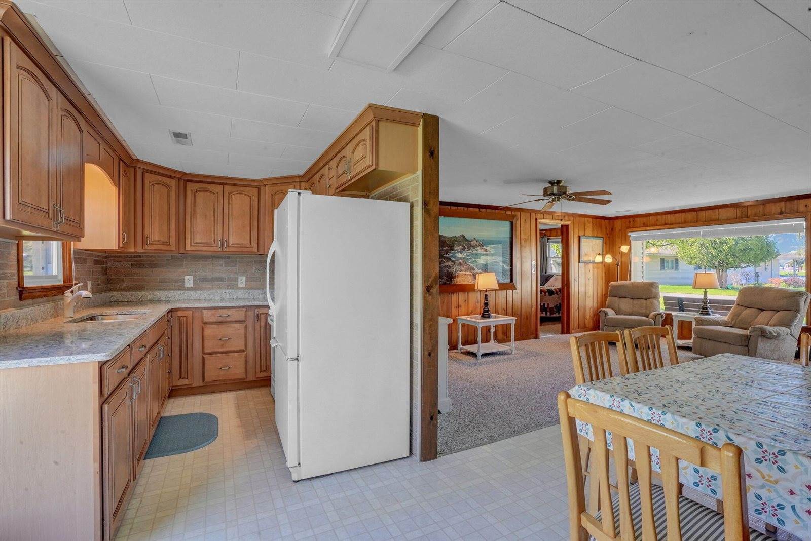 4660 Cains Drive, Houghton Lake, MI 48629