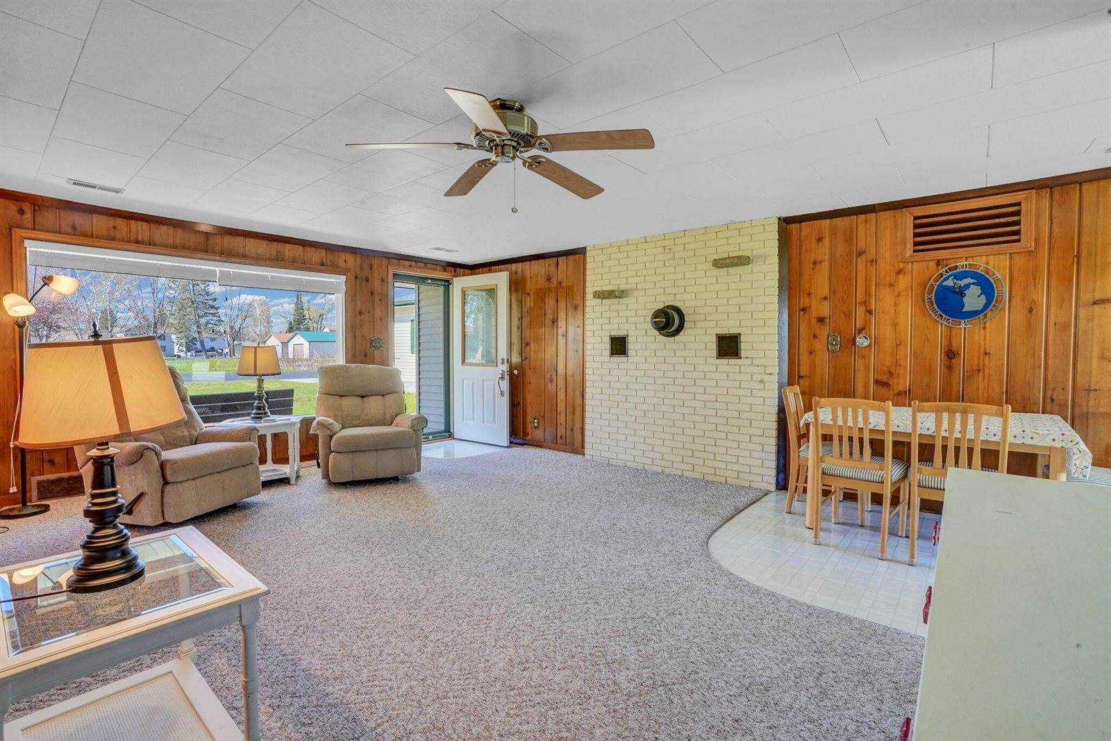 4660 Cains Drive, Houghton Lake, MI 48629