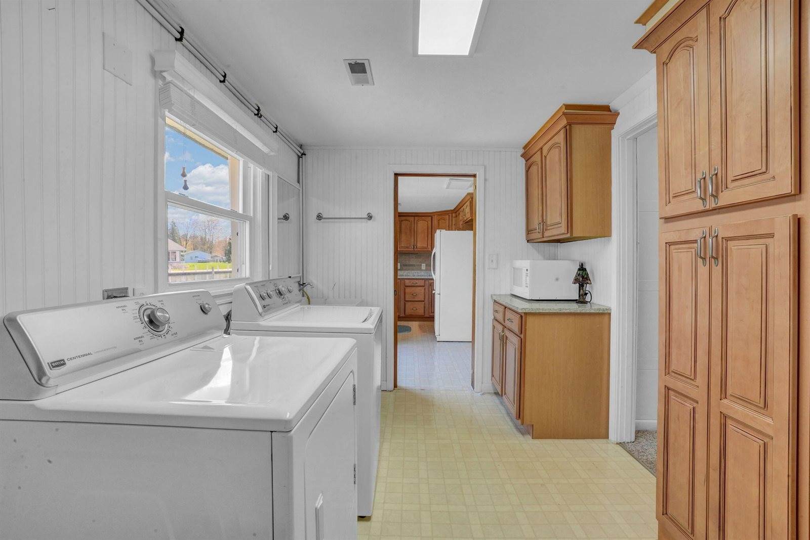 4660 Cains Drive, Houghton Lake, MI 48629