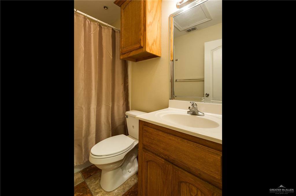 2010 Bahamas Drive, Edinburg, TX 78541