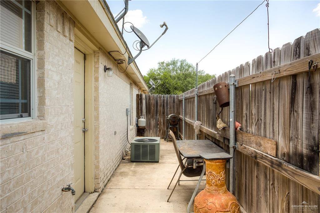 2010 Bahamas Drive, Edinburg, TX 78541