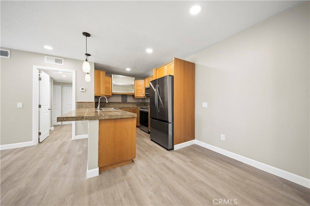 23515 Lyons Avenue, Valencia, CA 91355