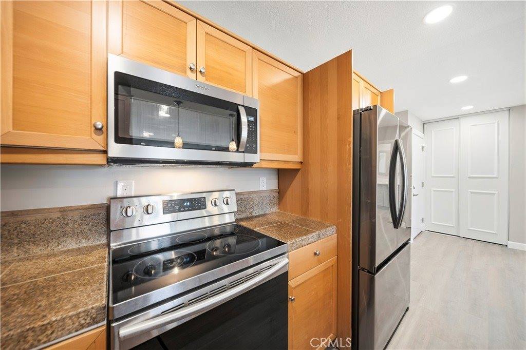 23515 Lyons Avenue, Valencia, CA 91355
