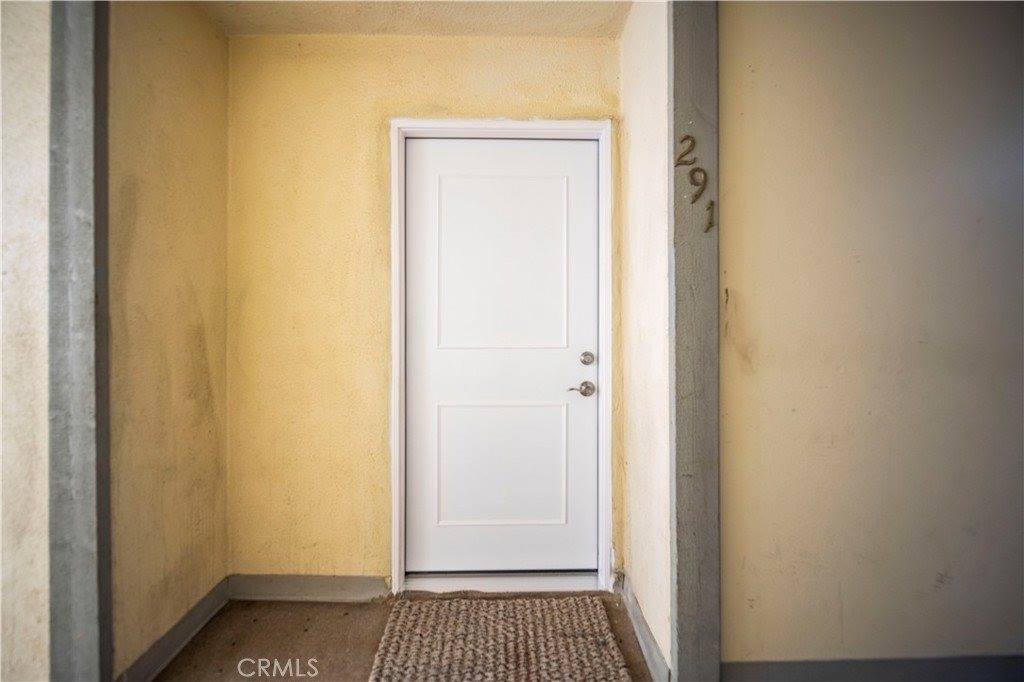 23515 Lyons Avenue, Valencia, CA 91355