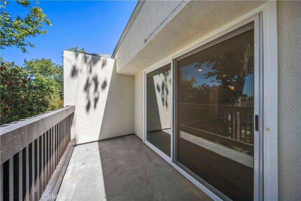 23515 Lyons Avenue, Valencia, CA 91355