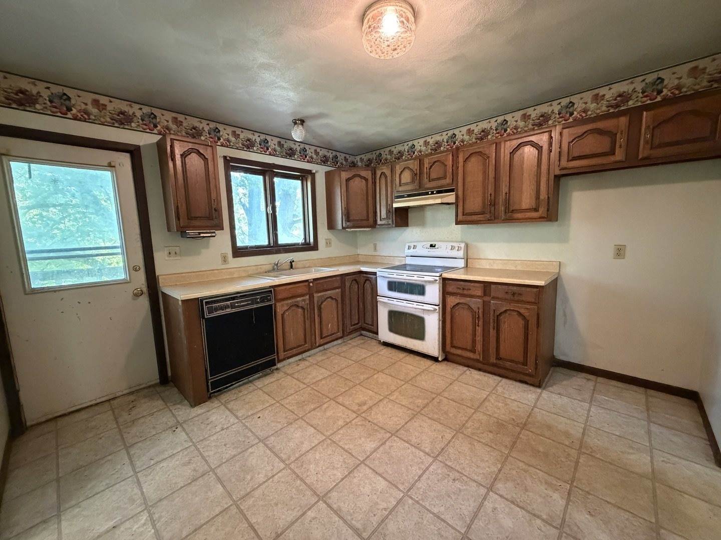 5195 306th Street, Dixon, IA 52745
