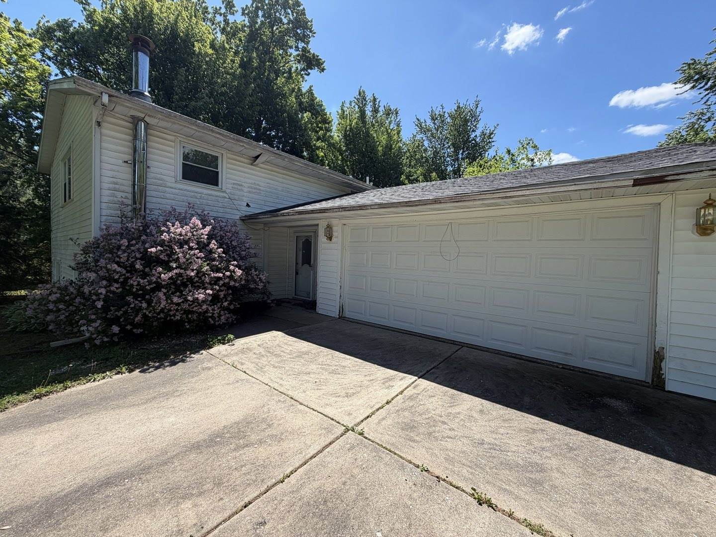 5195 306th Street, Dixon, IA 52745