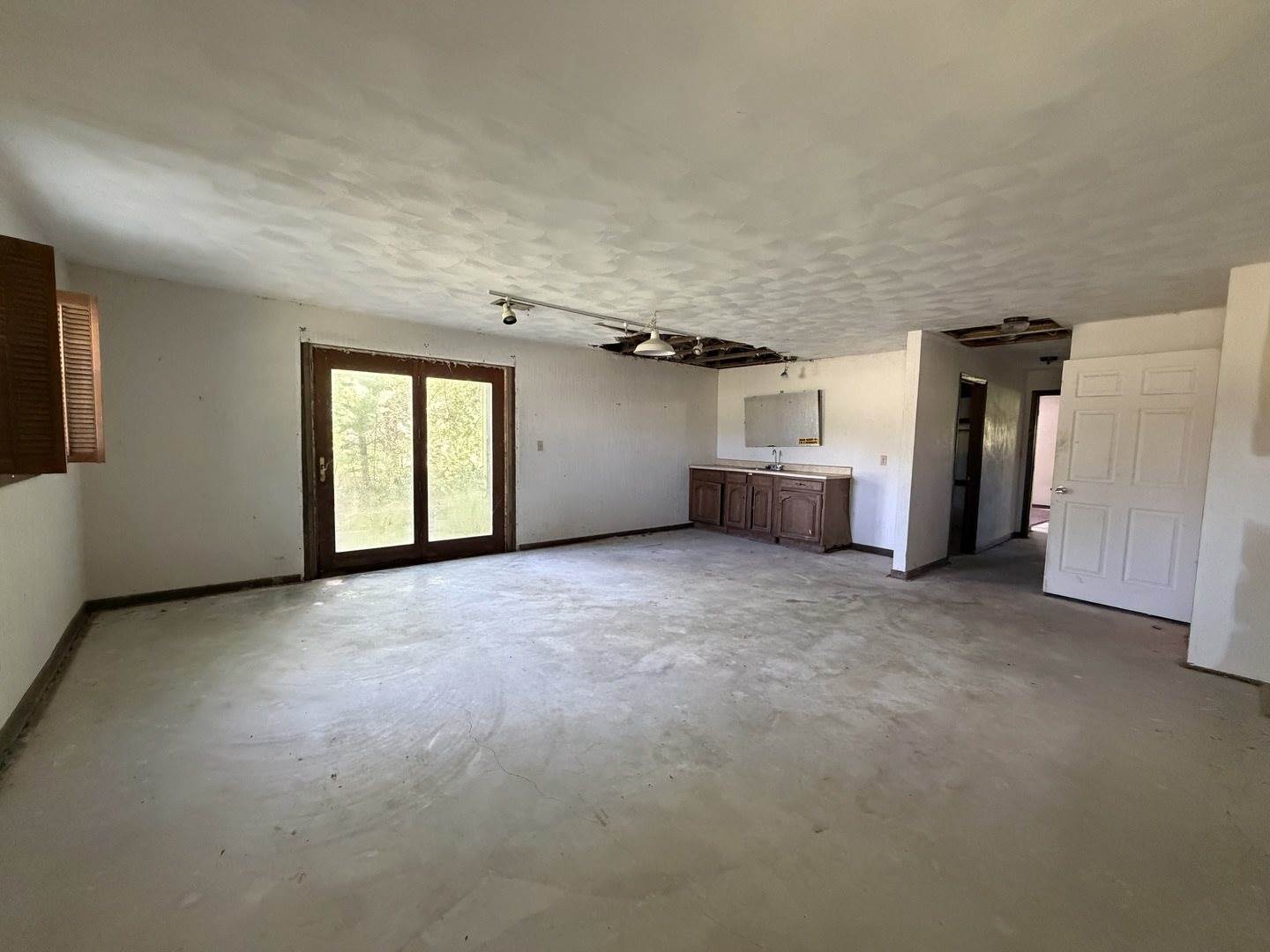 5195 306th Street, Dixon, IA 52745