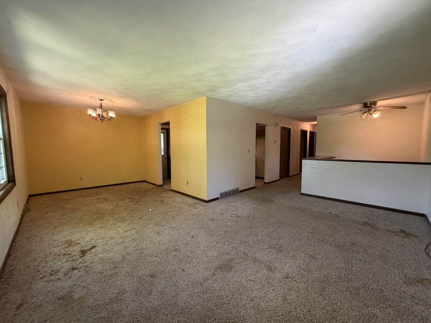 5195 306th Street, Dixon, IA 52745