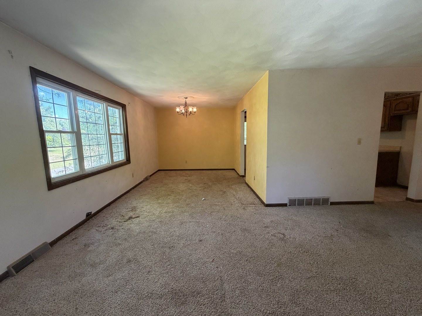 5195 306th Street, Dixon, IA 52745