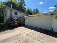 5195 306th Street, Dixon, IA 52745
