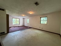 5195 306th Street, Dixon, IA 52745