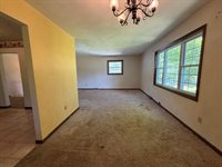 5195 306th Street, Dixon, IA 52745