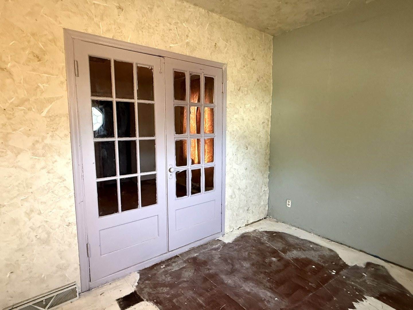 247 17th Place, Clinton, IA 52732