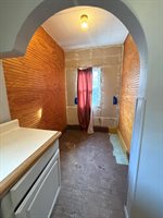 247 17th Place, Clinton, IA 52732