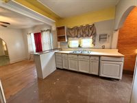 247 17th Place, Clinton, IA 52732