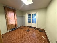 247 17th Place, Clinton, IA 52732