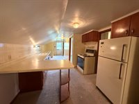 247 17th Place, Clinton, IA 52732
