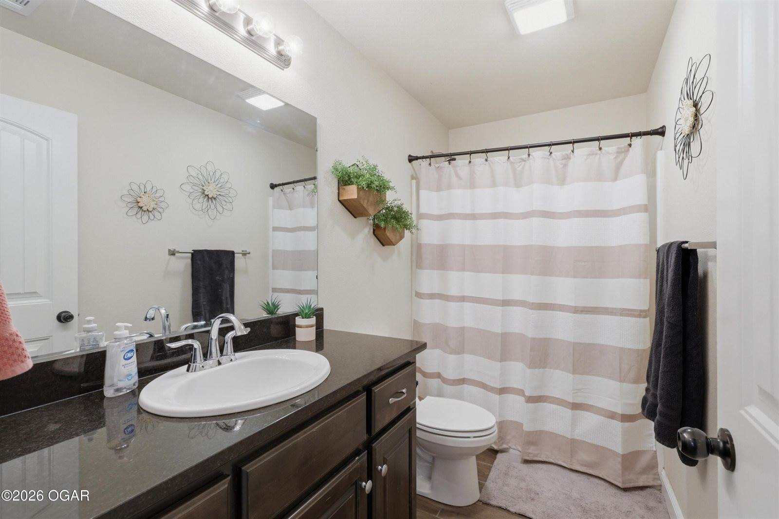 1113 Chesterfield Drive, Webb City, MO 64870