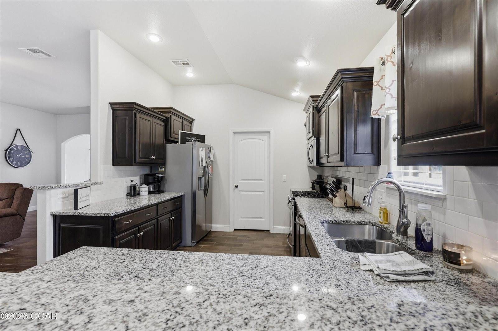 1113 Chesterfield Drive, Webb City, MO 64870