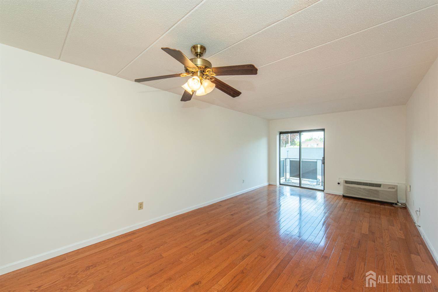 5 Linden Street, Hackensack, NJ 07601