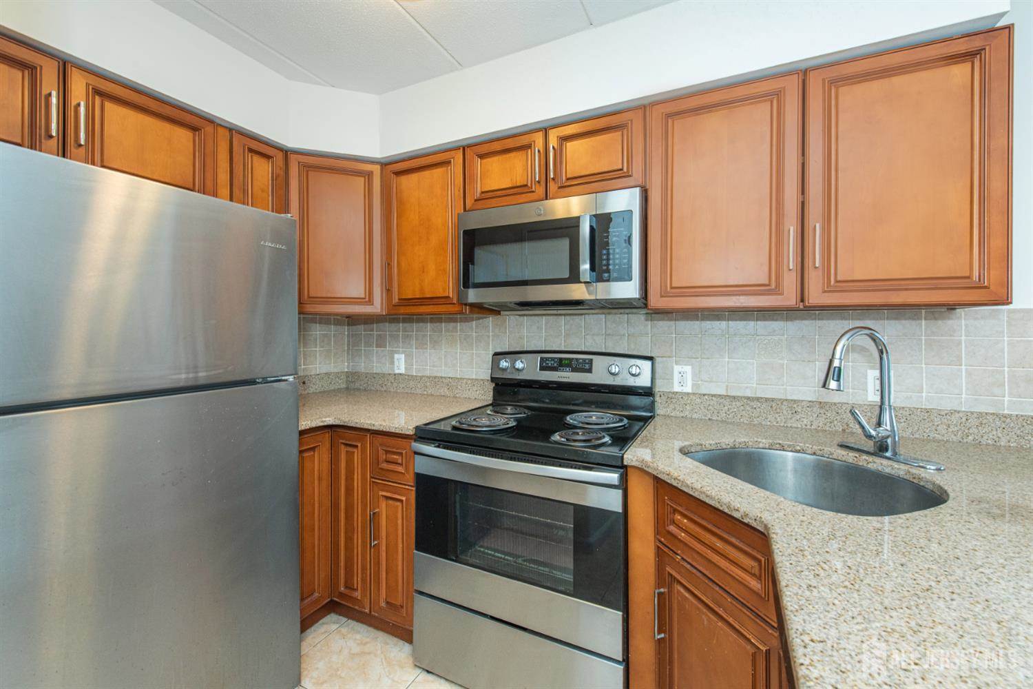 5 Linden Street, Hackensack, NJ 07601