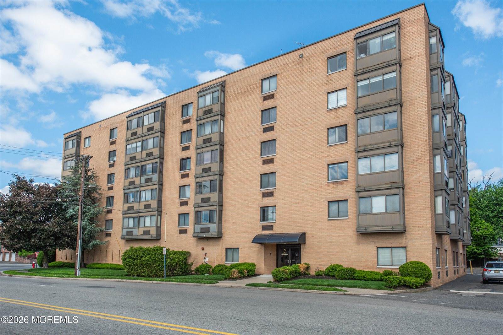 5 Linden Street, Hackensack, NJ 07601