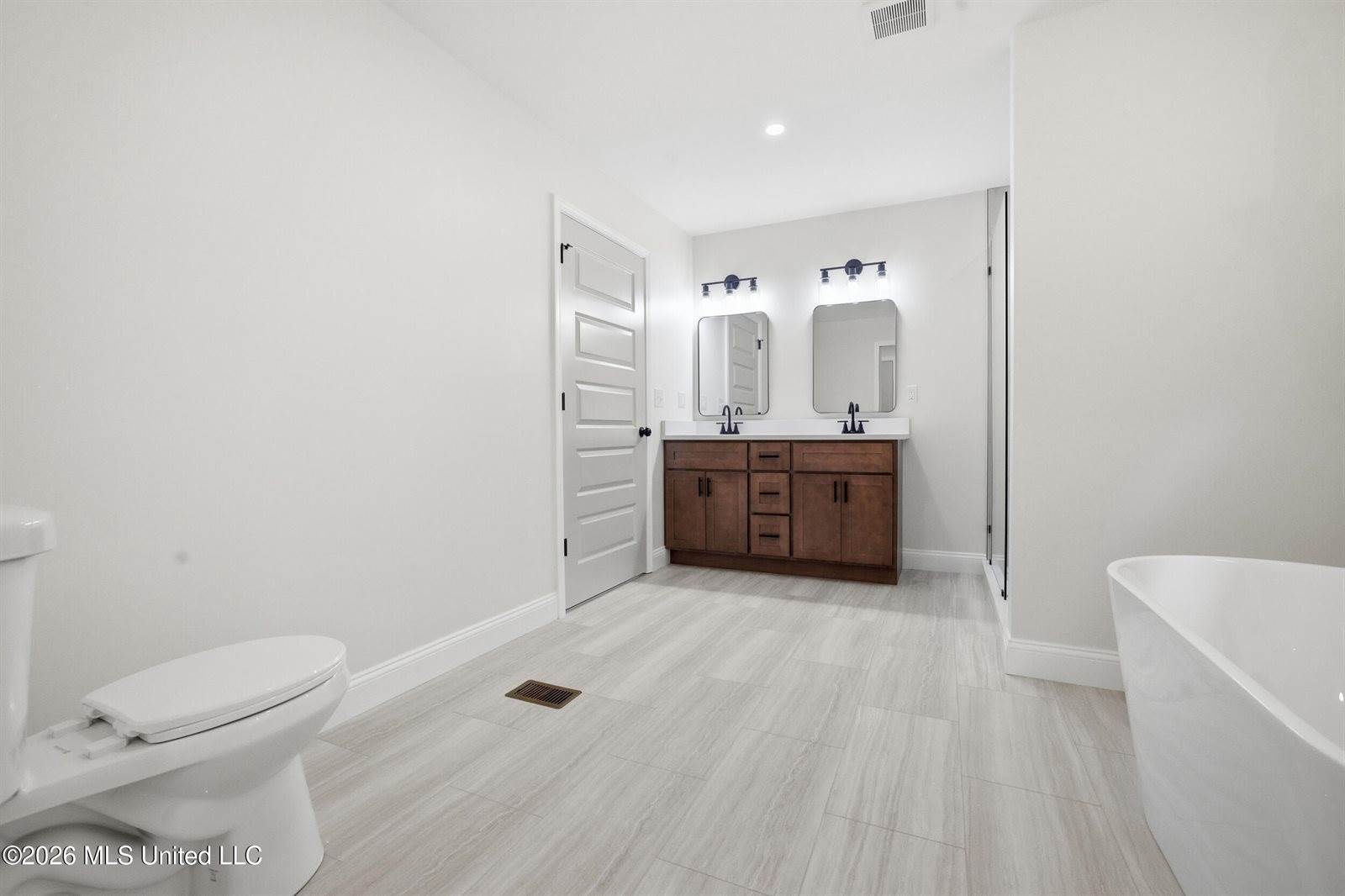 134 Lynne Lane, Lucedale, MS 39452