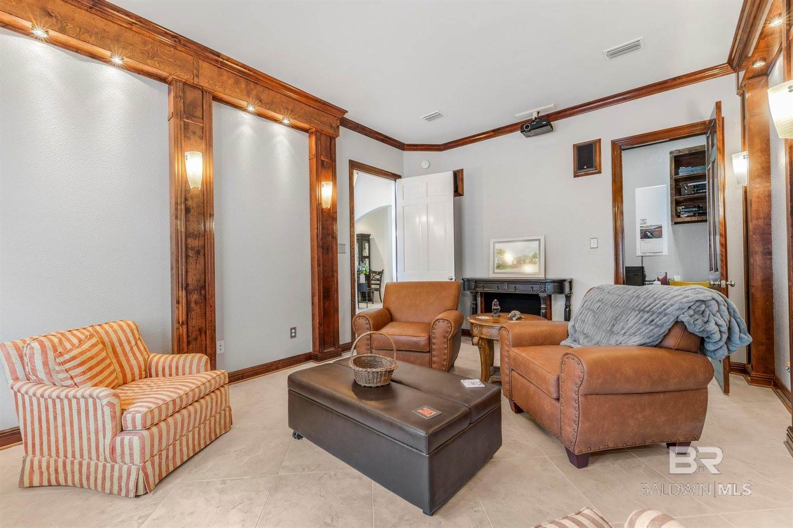 305 Peninsula Boulevard, Gulf Shores, AL 36542