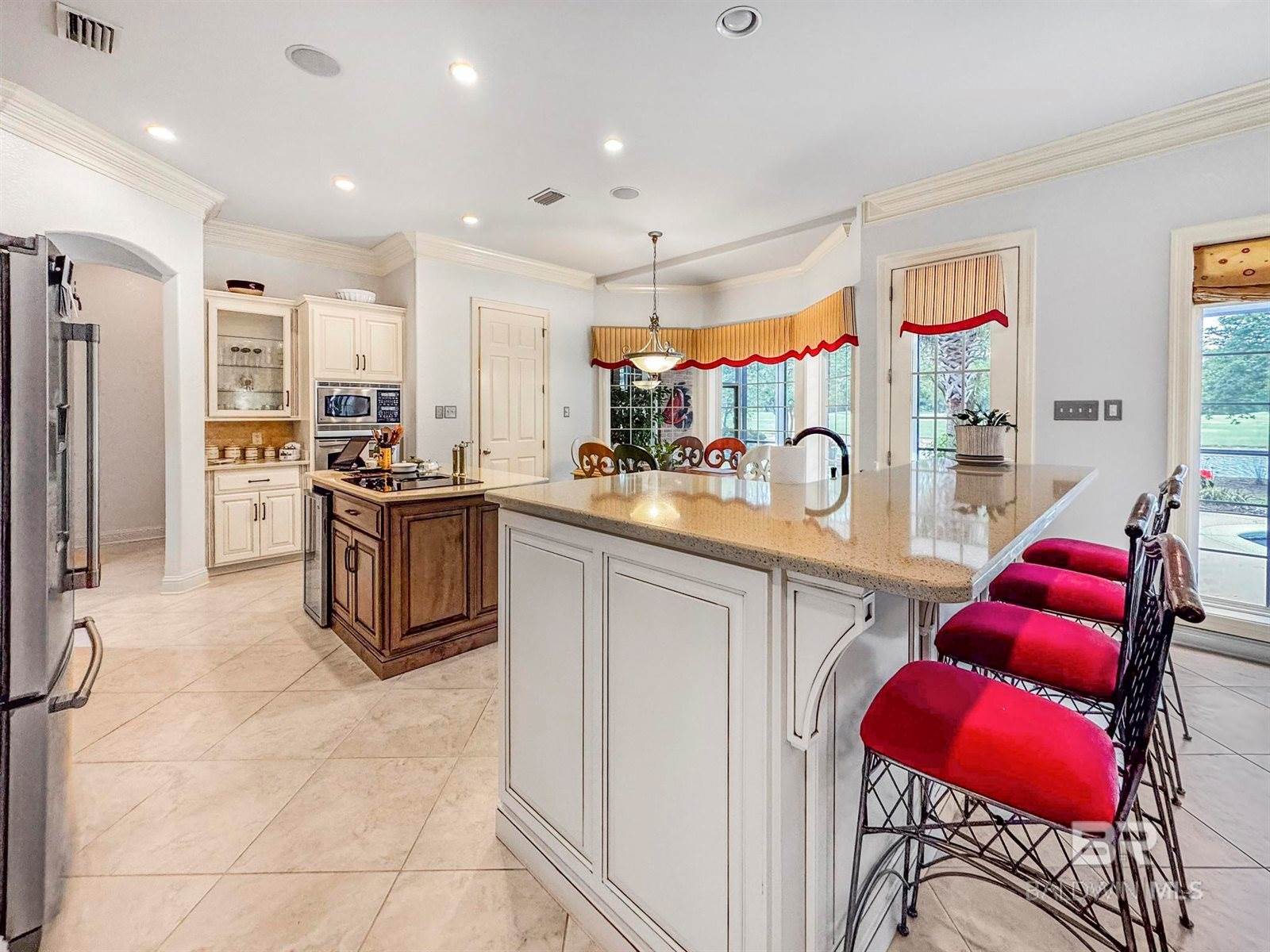 305 Peninsula Boulevard, Gulf Shores, AL 36542