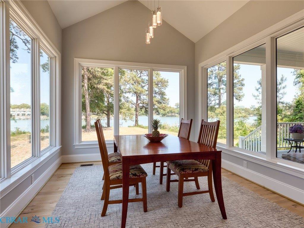 7877 Berkeley Drive, Gloucester Point, VA 23062