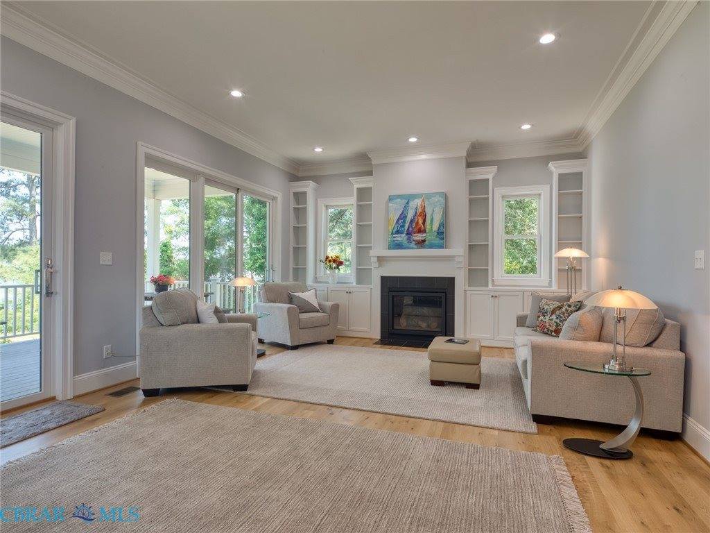 7877 Berkeley Drive, Gloucester Point, VA 23062