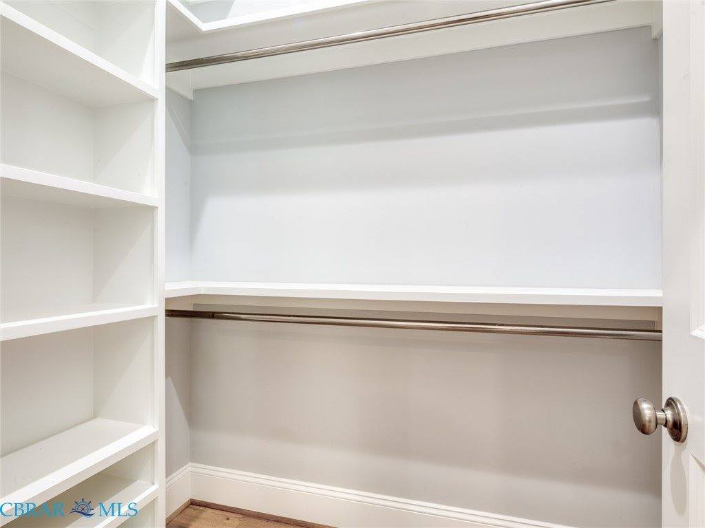 7877 Berkeley Drive, Gloucester Point, VA 23062