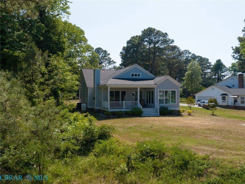 7877 Berkeley Drive, Gloucester Point, VA 23062