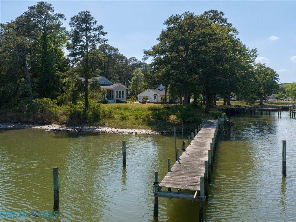 7877 Berkeley Drive, Gloucester Point, VA 23062