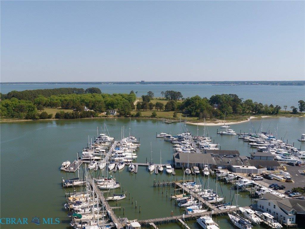 7877 Berkeley Drive, Gloucester Point, VA 23062