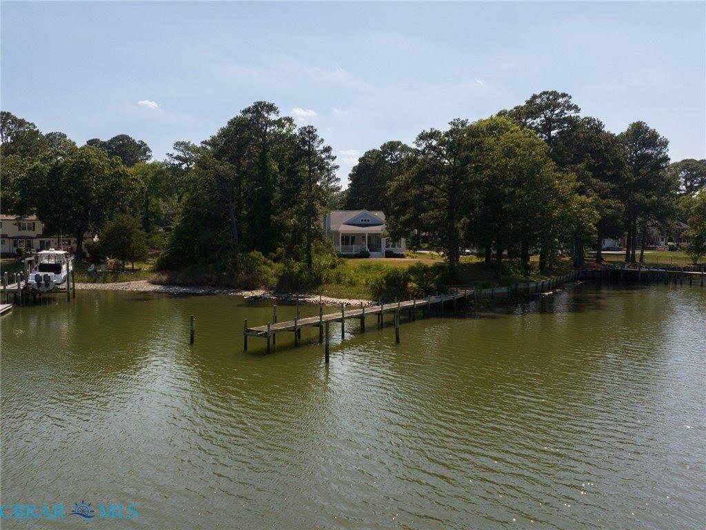 7877 Berkeley Drive, Gloucester Point, VA 23062