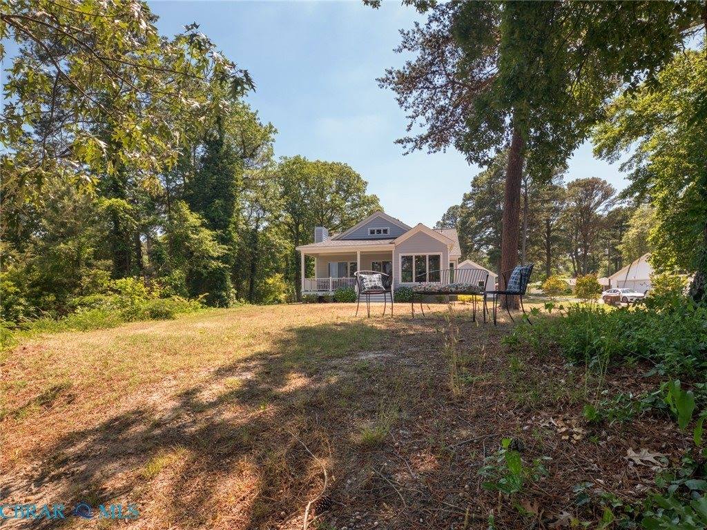 7877 Berkeley Drive, Gloucester Point, VA 23062
