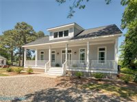 7877 Berkeley Drive, Gloucester Point, VA 23062
