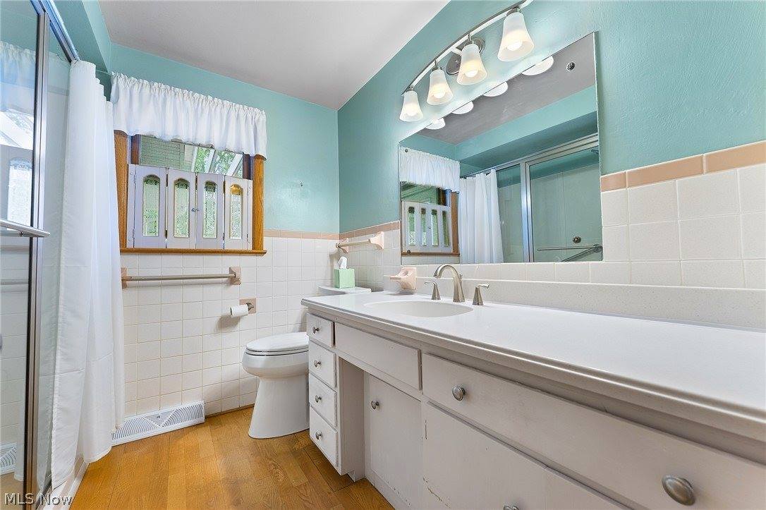 116 Woodland Drive, New Middletown, OH 44442