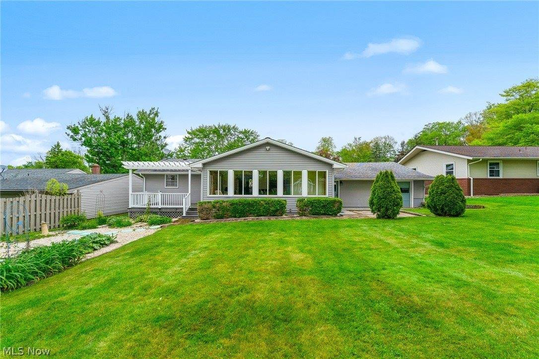 116 Woodland Drive, New Middletown, OH 44442