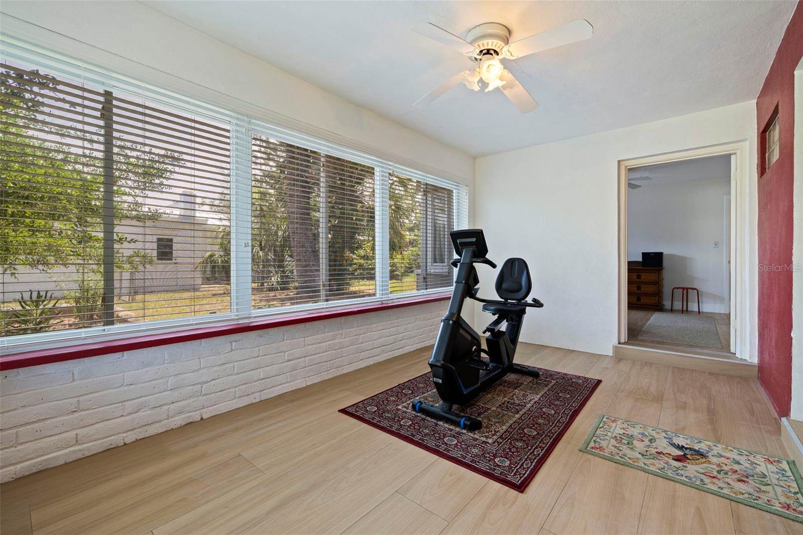 120 59TH Avenue South, Saint Petersburg, FL 33705