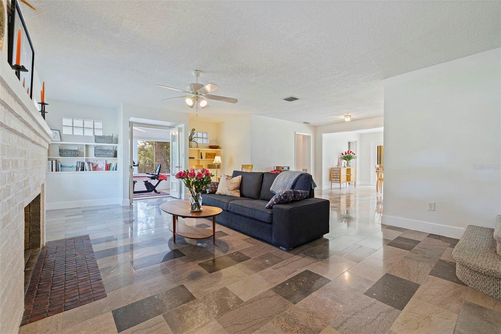 120 59TH Avenue South, Saint Petersburg, FL 33705