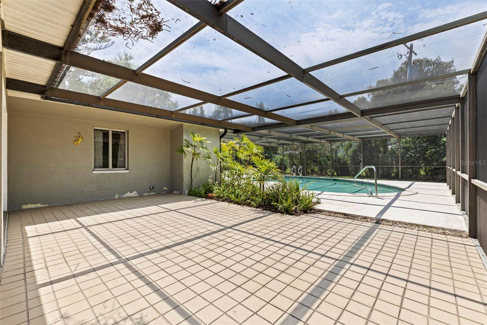 120 59TH Avenue South, Saint Petersburg, FL 33705
