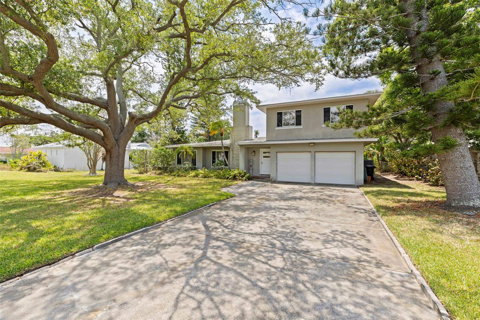 120 59TH Avenue South, Saint Petersburg, FL 33705