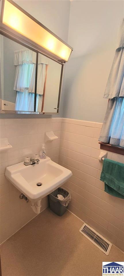 1206 North Virginia, Rockville, IN 47872
